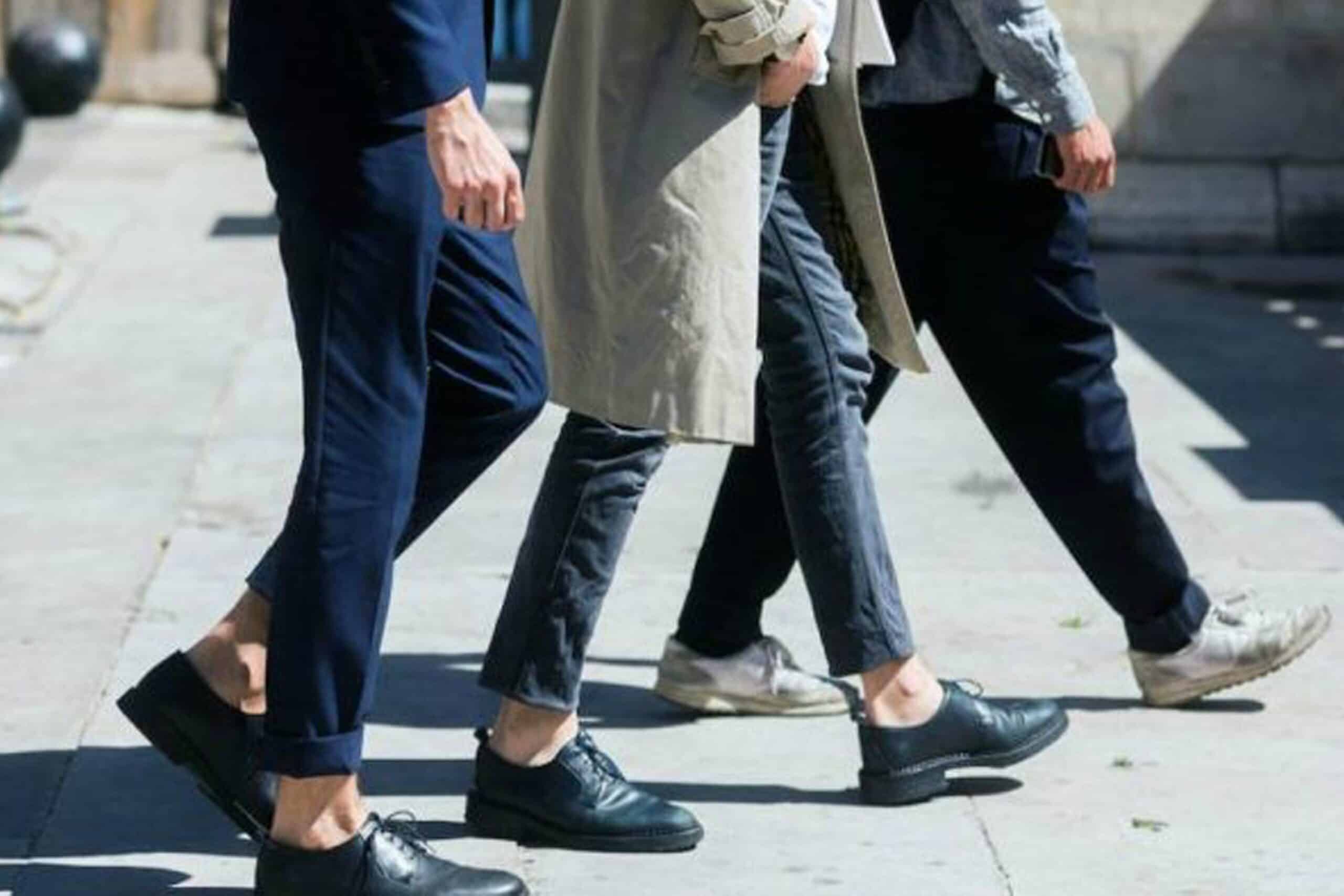 zapatos derby para hombres con estilo casual elegante scaled